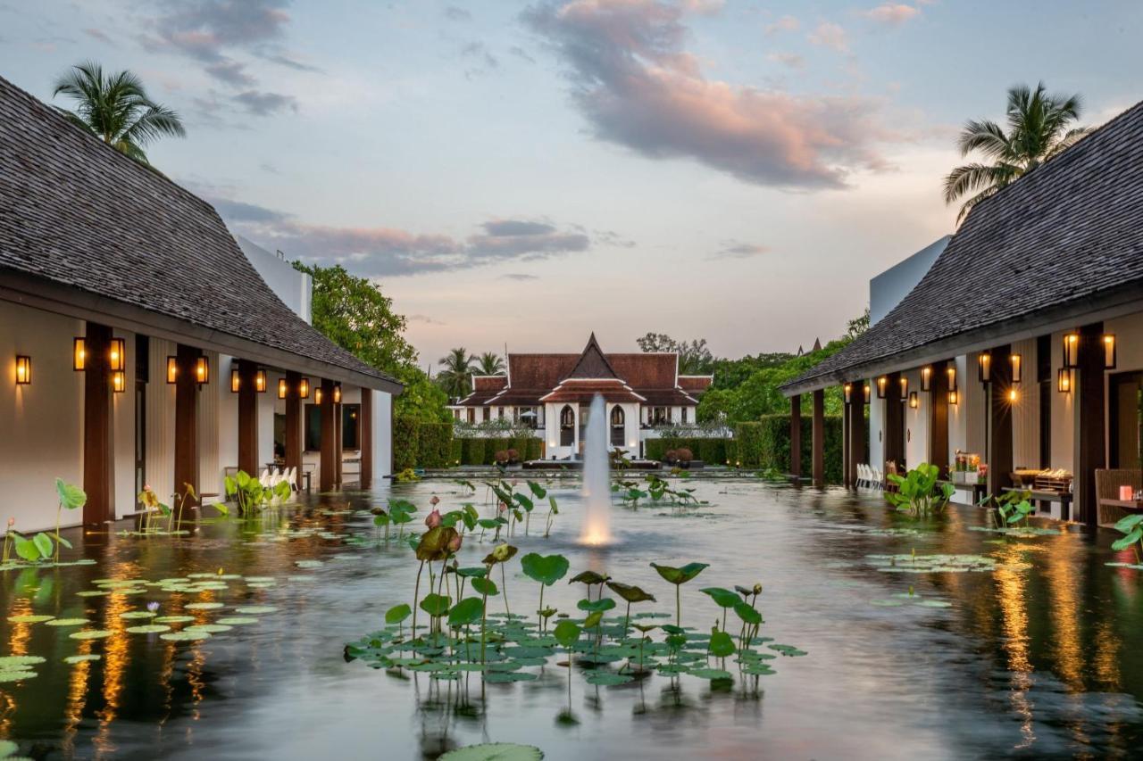 Jw Marriott Khao Lak Resort And Spa Exterior foto The Royal Pool at The Royal
