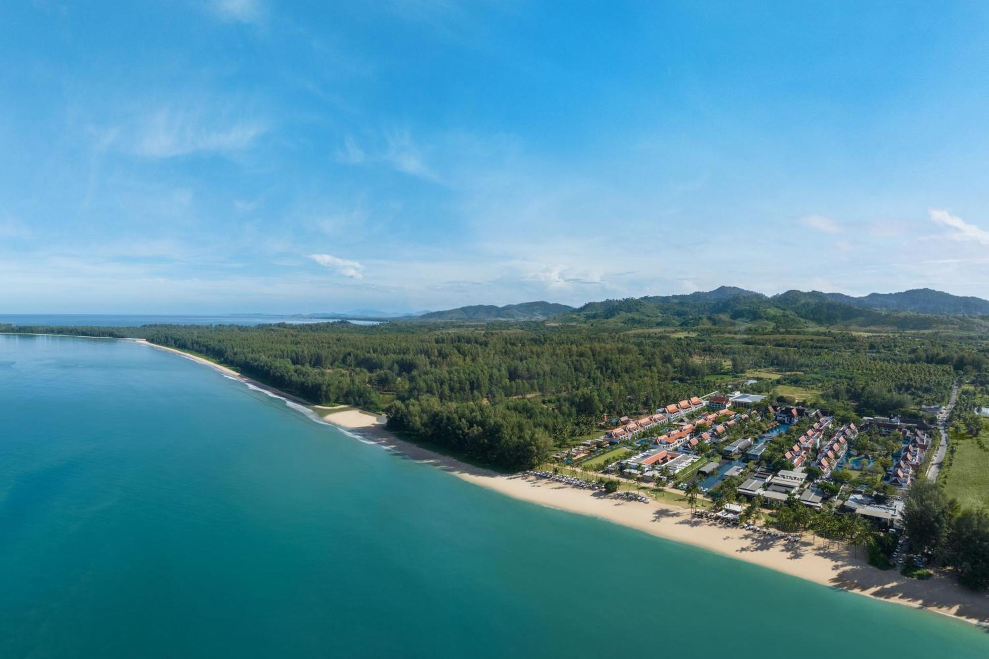 Jw Marriott Khao Lak Resort And Spa Exterior foto Aerial view of Hua Hin