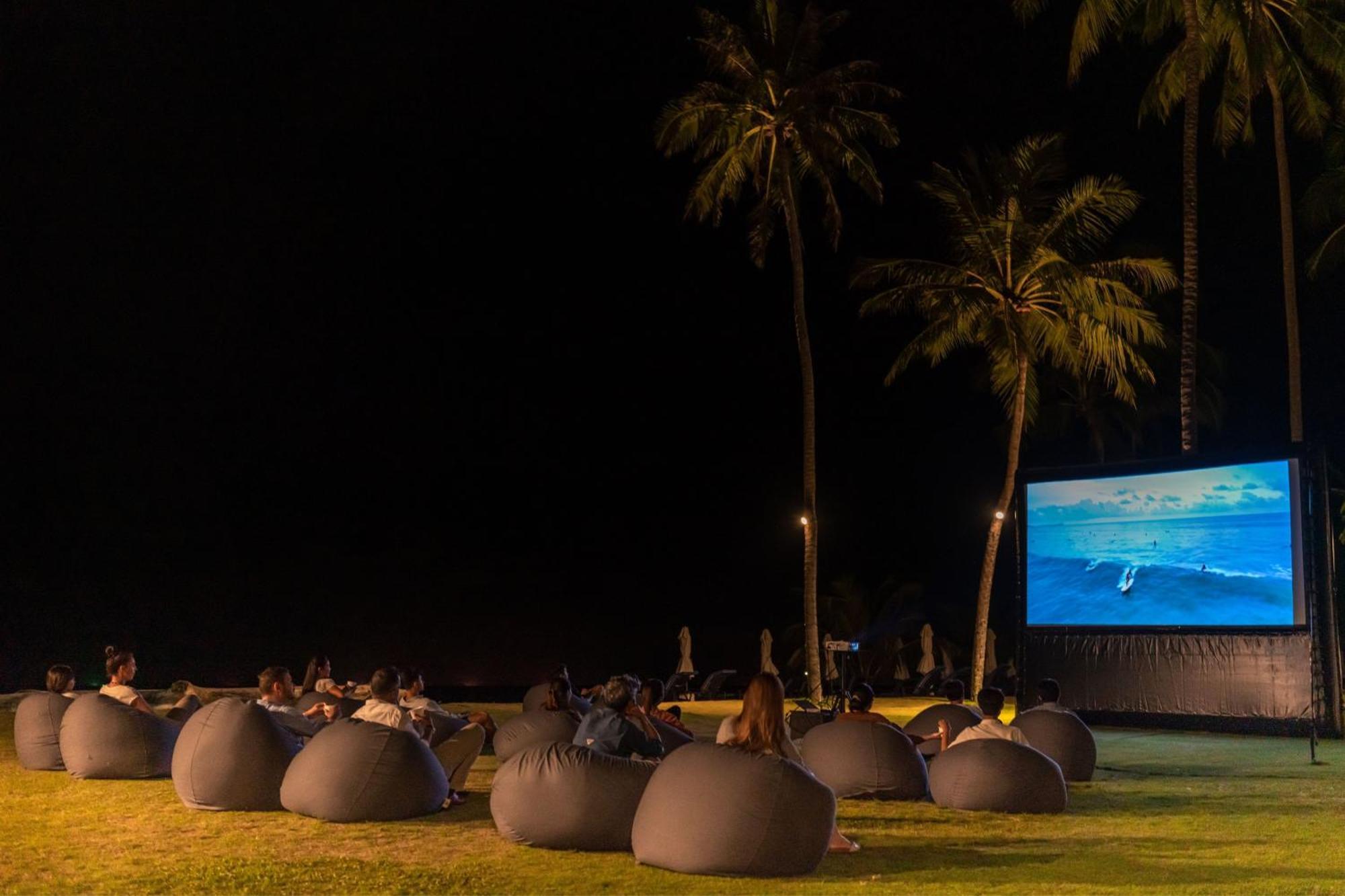 Jw Marriott Khao Lak Resort And Spa Exterior foto Movies by the Beach